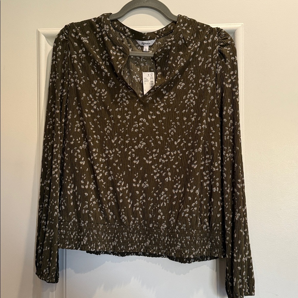 Reitmans Olive Floral Blouse